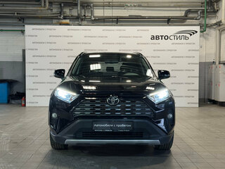 2020 Toyota RAV4 V (XA50), чёрный, 2949000 рублей, вид 2
