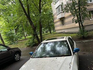 2000 Mitsubishi Galant VIII Рестайлинг, белый, 130000 рублей, вид 2