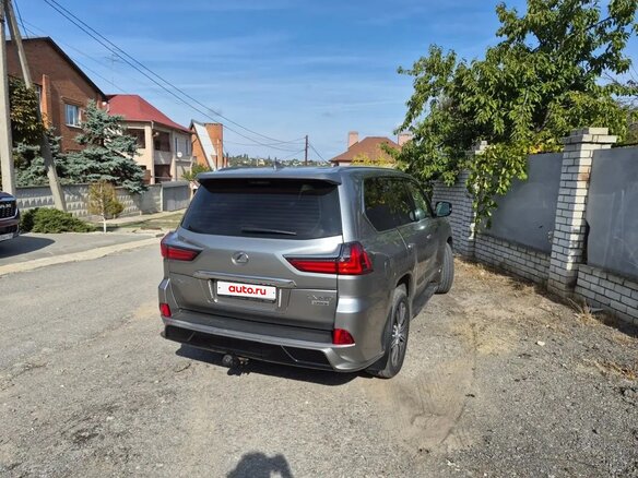 2019 Lexus LX, серый - вид 3