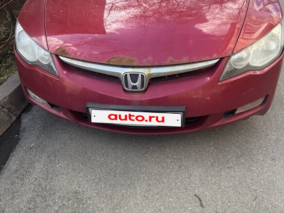 2008 Honda Civic VIII, красный, 500000 рублей