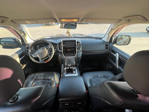 2016 Toyota Land Cruiser 200 Series Рестайлинг 2, чёрный, 6200000 рублей - вид 20