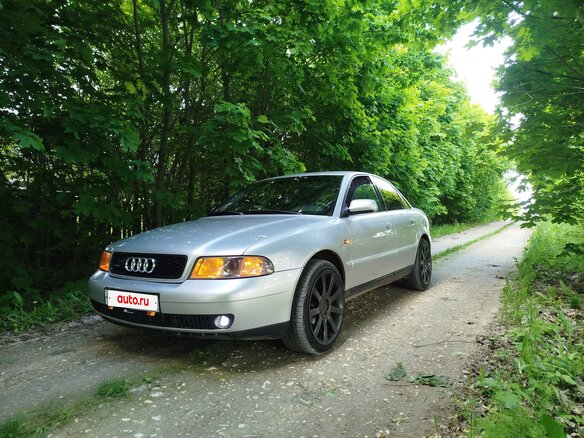 2000 Audi A4 I (B5) Рестайлинг, серебристый, 600000 рублей