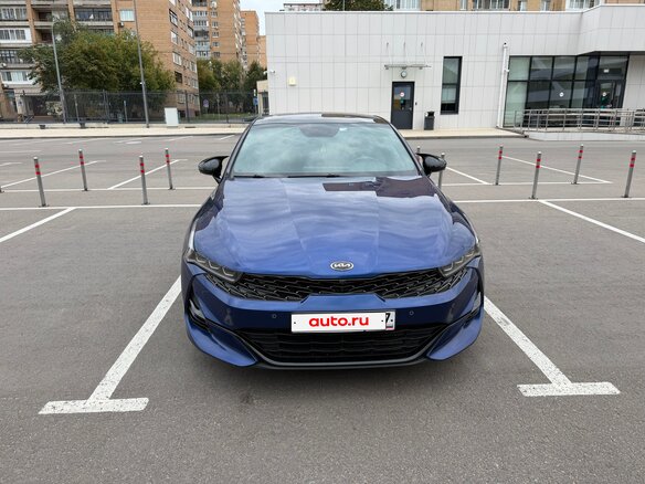2020 Kia K5 III, синий, 2630000 рублей - вид 1