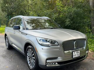 2020 Lincoln Aviator II, серебристый, 5500000 рублей, вид 3