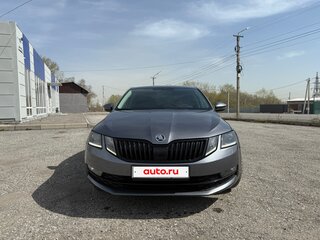 2017 Skoda Octavia III (A7) Рестайлинг, серый, 1800000 рублей, вид 4