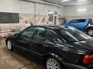 1995 BMW 3 серии 320i III (E36), чёрный, 630000 рублей, вид 4