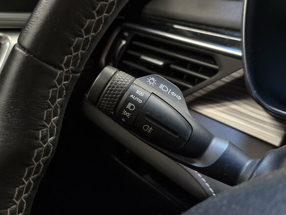 2022 Geely Atlas Pro, белый, 1639000 рублей - вид 17