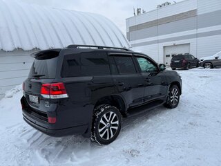 2010 Toyota Land Cruiser 200 Series, чёрный, 8400000 рублей, вид 3