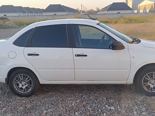 2019 Lada (ВАЗ) Granta I Рестайлинг, белый, 520000 рублей, вид 3
