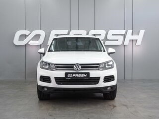 2012 Volkswagen Touareg II, белый, 1844000 рублей, вид 3