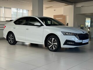 2020 Skoda Octavia IV (A8), белый, 1870000 рублей, вид 3