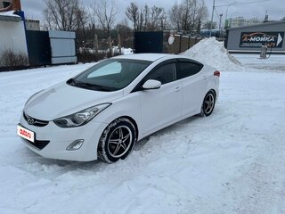 2012 Hyundai Avante V, белый, 950000 рублей, вид 2