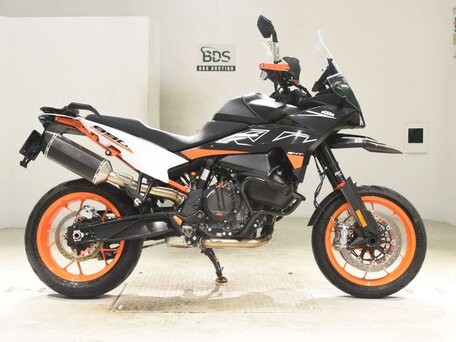 2023 KTM 890 SMT, чёрный, 1077000 рублей, вид 2