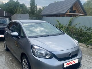 2022 Honda Fit IV, серебристый, 1390000 рублей, вид 3