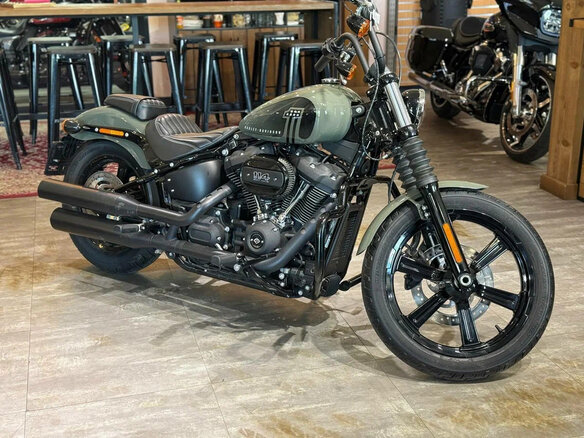 2021 Harley-Davidson Street Bob, зелёный, 1890000 рублей - вид 10