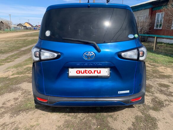 2017 Toyota Sienta II, синий, 1140000 рублей - вид 3