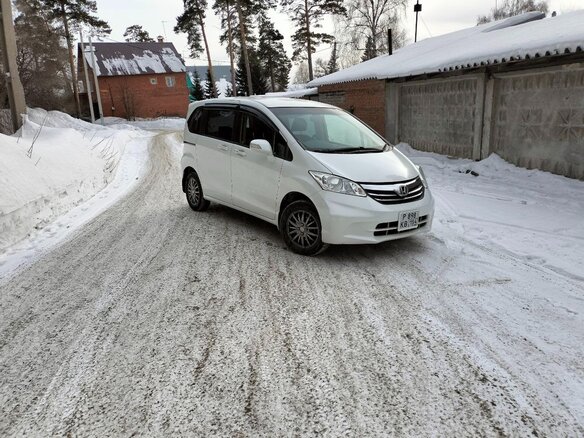 2014 Honda Freed I Рестайлинг 2, белый, 1350000 рублей - вид 21