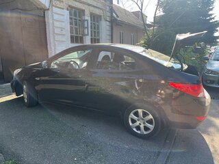 2012 Hyundai Solaris I, чёрный, 600000 рублей, вид 2
