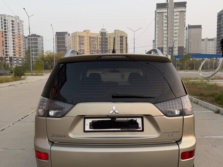 2008 Mitsubishi Outlander II, бежевый, 835000 рублей, вид 3