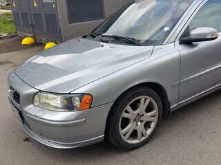 2007 Volvo S60 I Рестайлинг, серебристый, 680000 рублей, вид 1