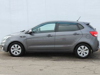 2016 Kia Rio III Рестайлинг, серый, 1015000 рублей, вид 4