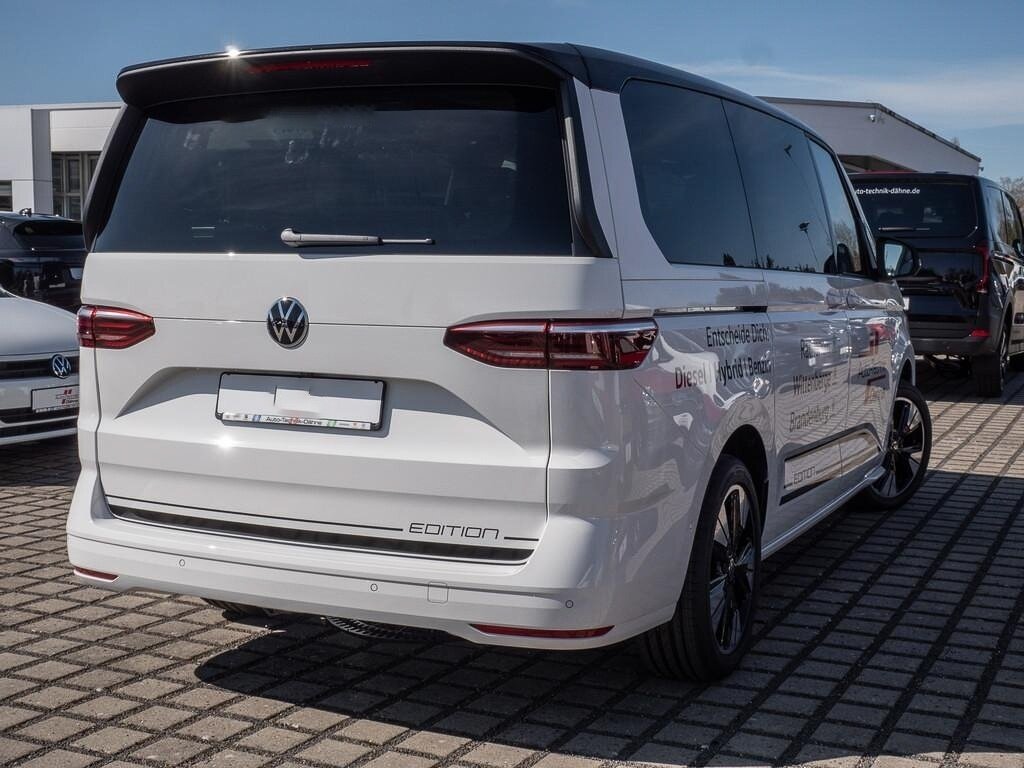 Открыть фотографии: Volkswagen Multivan T7