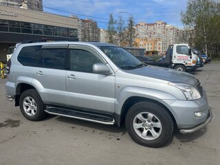 2008 Toyota Land Cruiser Prado 5-speed 120 Series Рестайлинг, серебристый, 2090000 рублей, вид 4