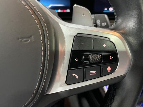 2025 BMW X7 40d I (G07) Рестайлинг, чёрный, 13280000 рублей - вид 25