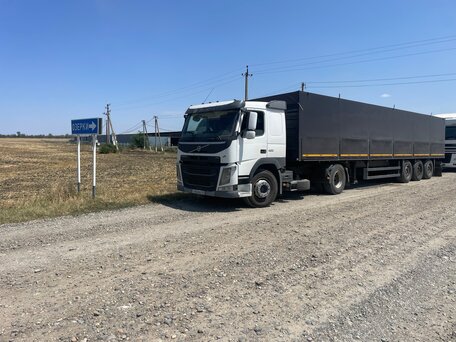 2014 Volvo FM, белый, 7800000 рублей, вид 2