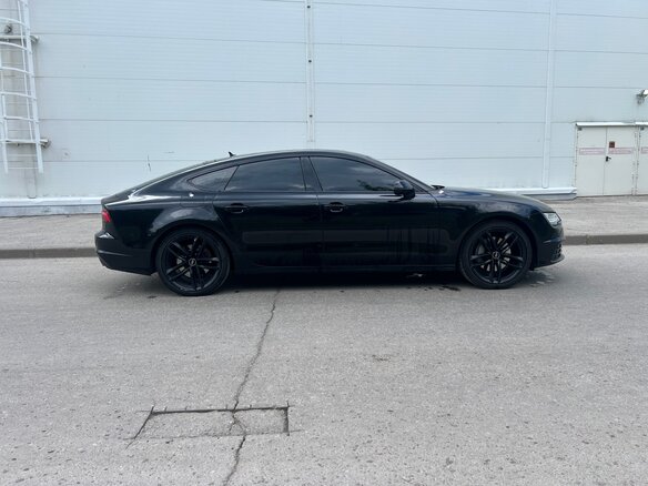2015 Audi A7 I (4G) Рестайлинг, чёрный, 3500000 рублей - вид 4