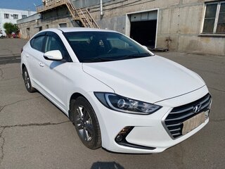 2018 Hyundai Elantra VI (AD), белый, 1380000 рублей, вид 3
