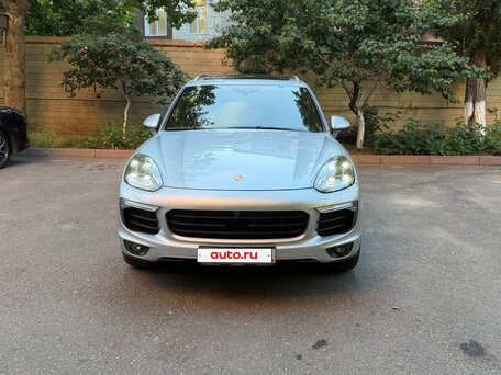 2016 Porsche Cayenne S Diesel II Рестайлинг (958), серебристый, 4750000 рублей, вид 3