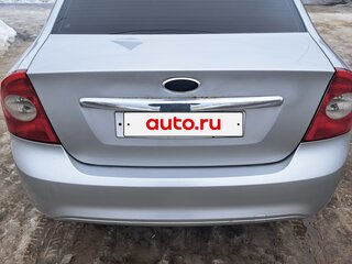 2008 Ford Focus II Рестайлинг, серебристый, 390000 рублей, вид 4