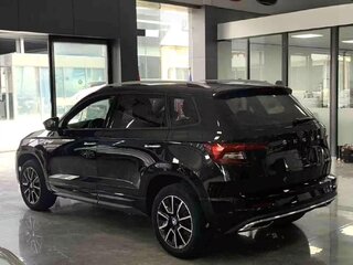 2022 Skoda Karoq I Рестайлинг, чёрный, 2180000 рублей, вид 4