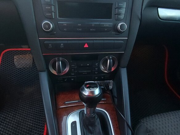 2012 Audi A3 II (8P) Рестайлинг 2, белый - вид 16