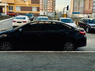 2013 Toyota Corolla XI (E160, E170, E180), серый, 1100000 рублей, вид 3
