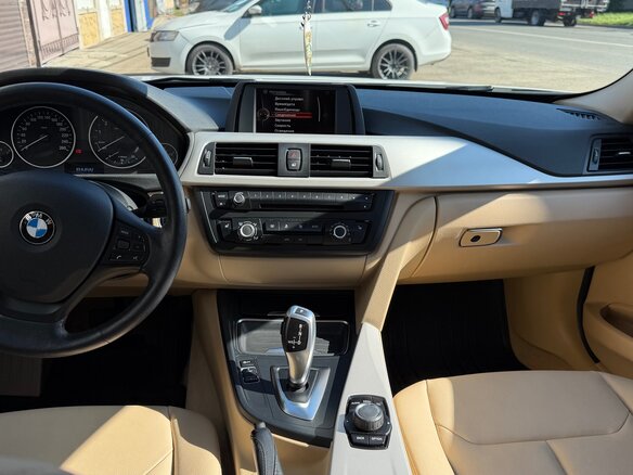 2015 BMW 3 серии 320i VI (F3x), белый, 2000000 рублей - вид 9