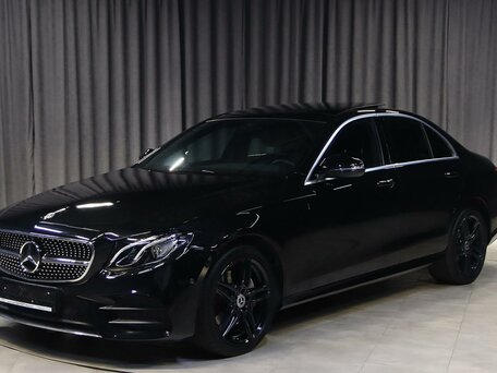 2020 Mercedes-Benz E-Класс 200 V (W213, S213, C238), чёрный, 2949000 рублей, вид 1