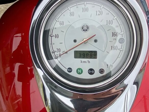 2005 Yamaha XVS1100, красный, 600000 рублей - вид 2