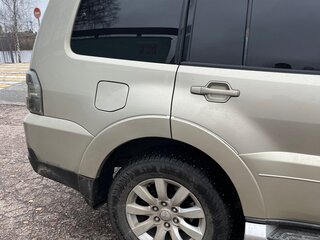2008 Mitsubishi Pajero IV, бежевый, 1550000 рублей, вид 4