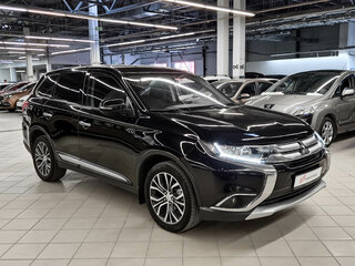 2016 Mitsubishi Outlander III Рестайлинг 2, чёрный, 1439000 рублей, вид 2