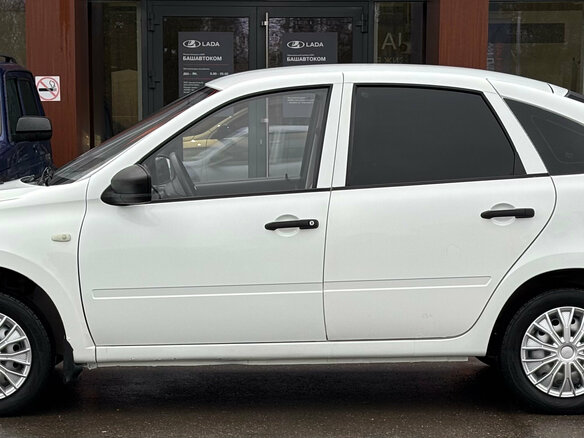2014 Lada (ВАЗ) Granta I, белый - вид 6