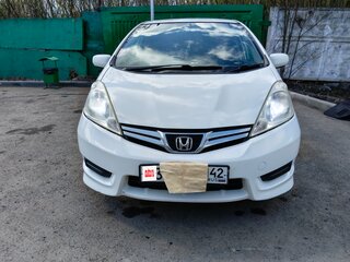 2011 Honda Fit Shuttle I, белый, 770000 рублей, вид 1