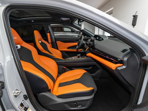 2024 Changan UNI-V I, серый, 3259900 рублей - вид 12