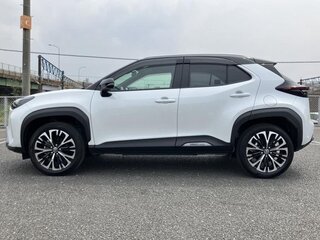 2023 Toyota Yaris Cross I, белый, 1406000 рублей, вид 5