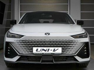2024 Changan UNI-V I, серый, 3329900 рублей, вид 2