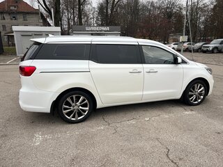 2019 Kia Carnival III, белый, 2600000 рублей, вид 3