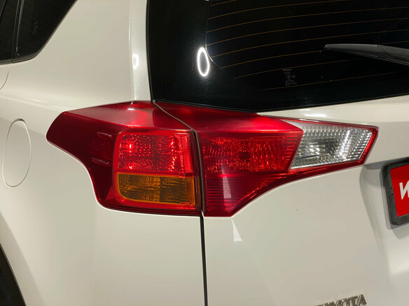 2015 Toyota RAV4 IV (XA40), белый - вид 6