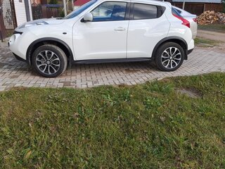 2014 Nissan Juke I, белый, 850000 рублей, вид 3