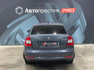 2010 Skoda Octavia II (A5) Рестайлинг, серый, 900000 рублей, вид 5